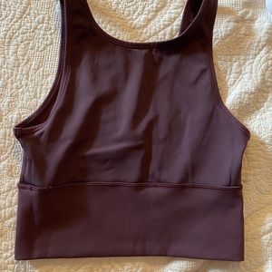 Lululemon Power Pivot size 4